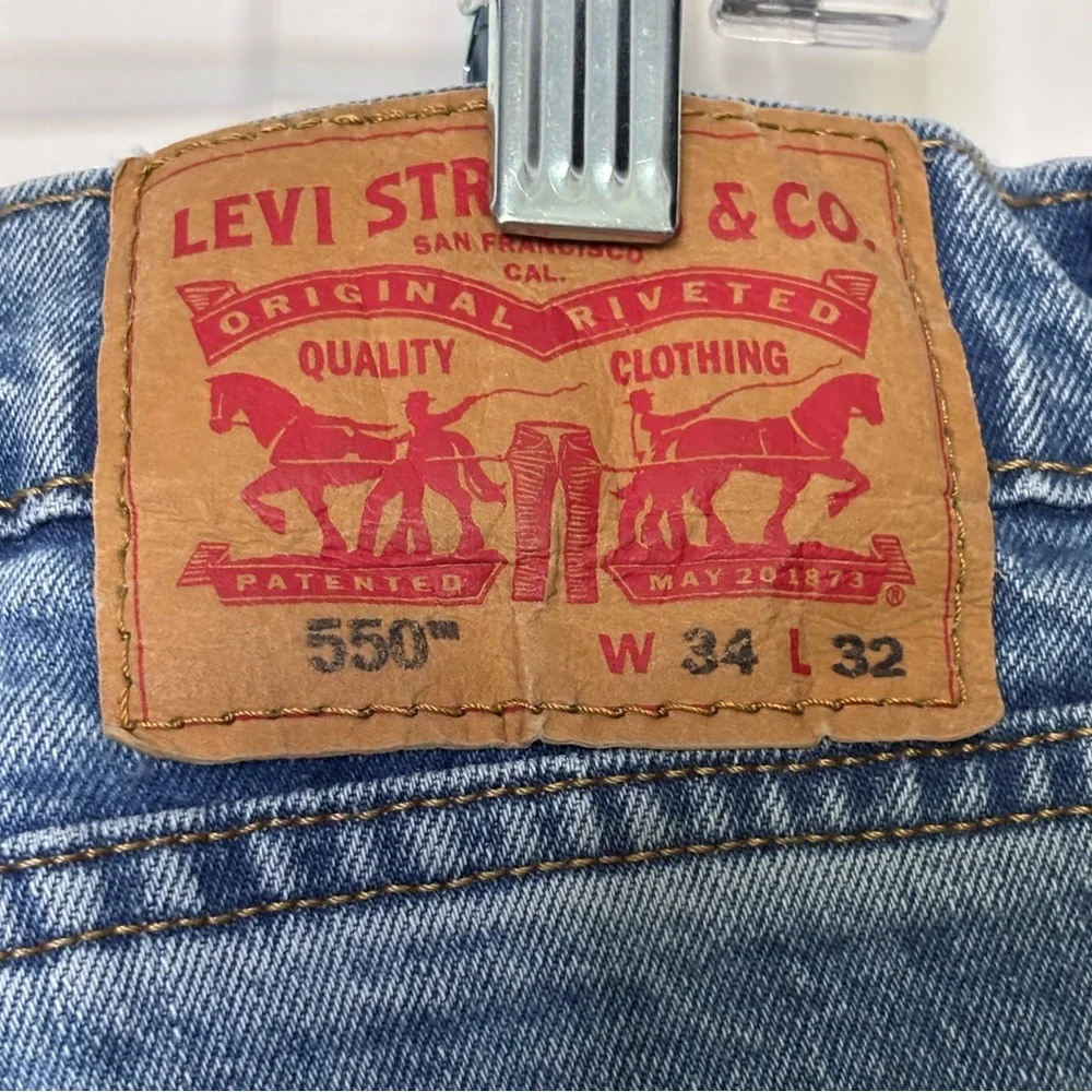 LEVI’s 550 Classic Men's Relaxed Blue Denim Jeans size 34x32